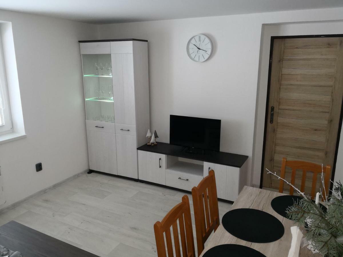 Vila Marianna Дестне в Орлицки хора Екстериор снимка